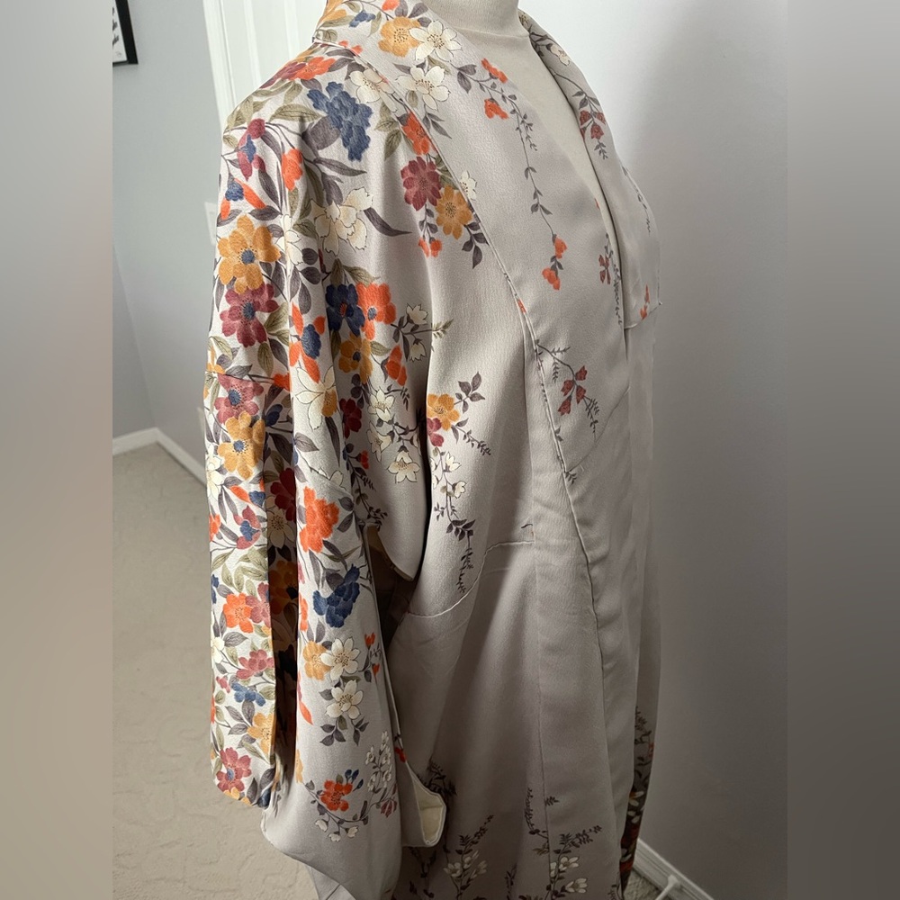 Japanese Open Abaya Pale Gray/Floral Kimono Robe size L/XL - Picture 9 of 12